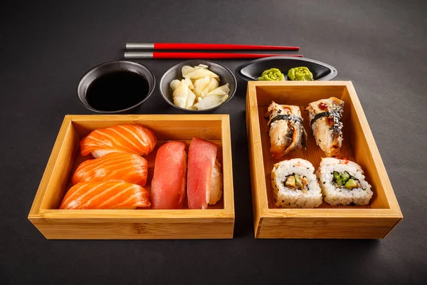 Sushi set, sushi rolls — Stock Photo, Image