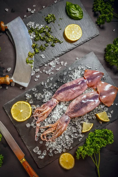 Čerstvé syrové chobotnice — Stock fotografie