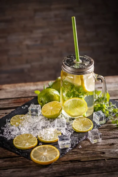 Cold lemonade with mint leaf — Stock Photo, Image