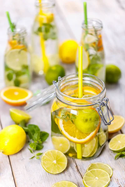 Citrus lemonad vatten — Stockfoto