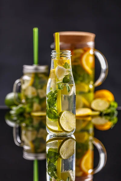 Healthy detox water — Stock Photo, Image