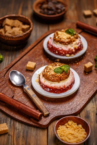 Sernik pyszny deser — Zdjęcie stockowe