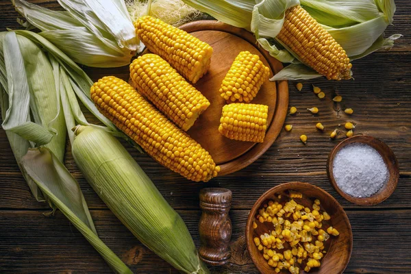 Sweet boiled corn — Stock Photo, Image