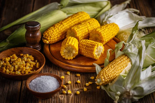 tatlı haşlanmış mısır