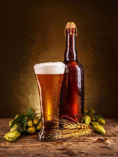 Verse schuimige bier — Stockfoto