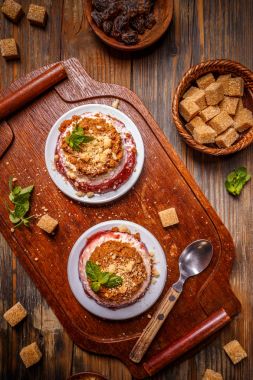 çilek soslu Cheesecake