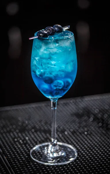 Blauwe lagune cocktail — Stockfoto