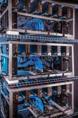 Kripto para birimi madencilik donanımı