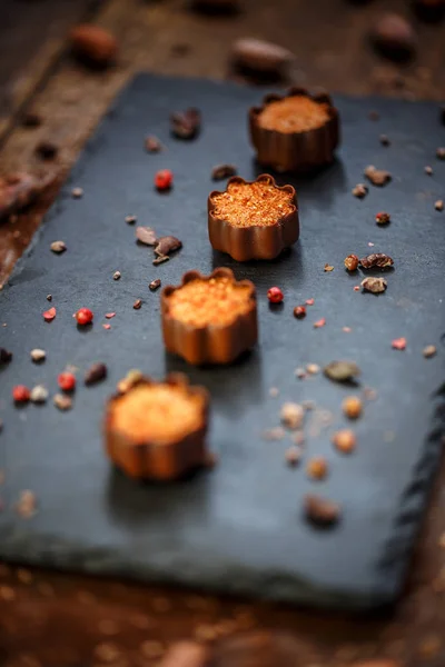 Praline di cioccolato pregiato — Foto Stock