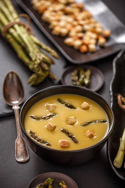 Spargelcremesuppe — Stockfoto