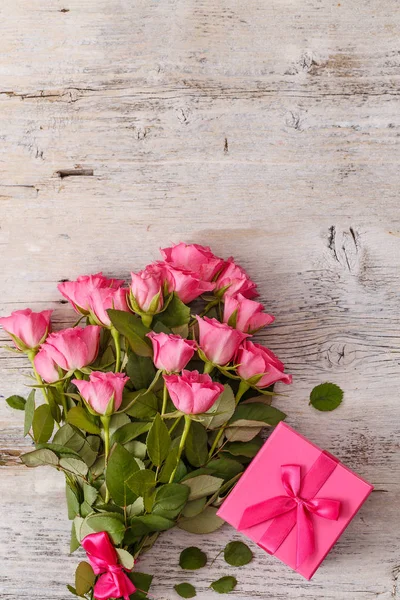 Strauß rosa Rosen — Stockfoto