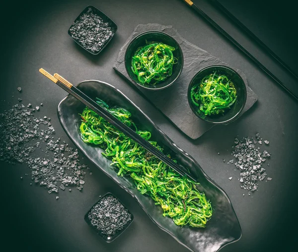 Salade d'algues japonaises — Photo