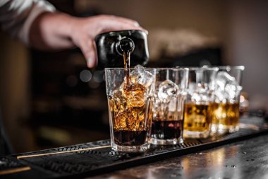 Barmen dökme alkollü içki
