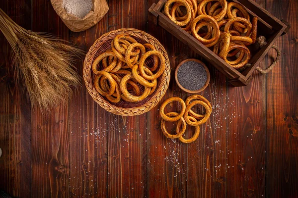 Flat Lay Pretzel Ring Wicker Basket Space Your Text — Stock Photo, Image