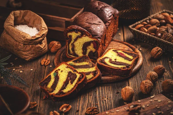 Bodegón Pan Trenzado Dulce Recién Horneado — Foto de Stock