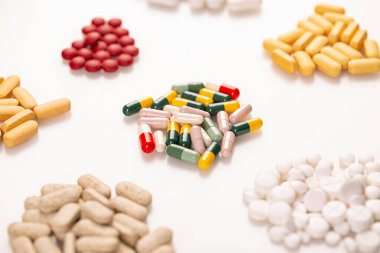 Tedavi için ilaç kavramı