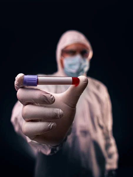 Tubo de ensaio com amostra de sangue — Fotografia de Stock