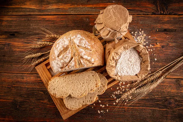 パンの素朴なローフ — ストック写真