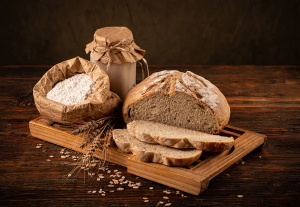 Rustic loaf of bread — Stock Photo, Image