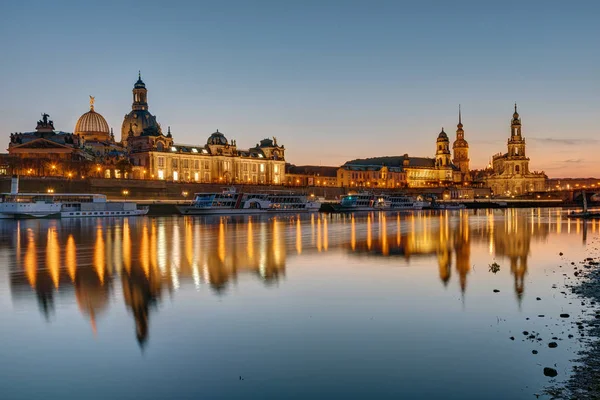 A skyline a Dresden, a naplemente — Stock Fotó