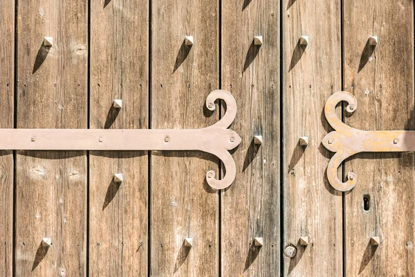 Detail einer alten Holztür — Stockfoto
