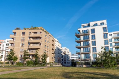 Beyaz ve kahverengi daire ev Berlin