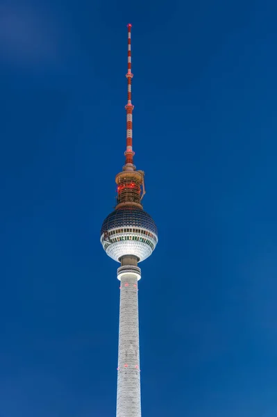A famosa Torre de Televisão em Berlim — Fotografia de Stock
