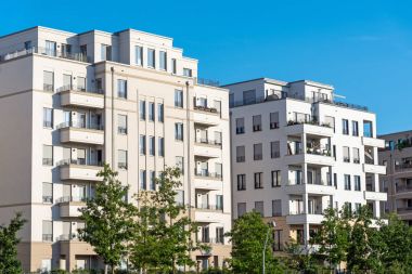 Modern beyaz daire evler Berlin