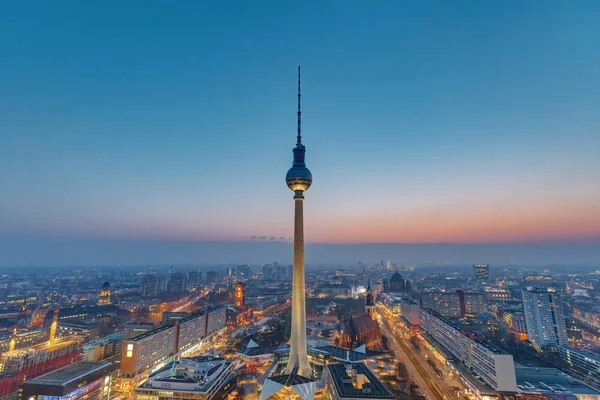 De televisietoren in Berlijn — Stockfoto