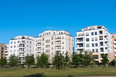 Modern beyaz daire evler Berlin