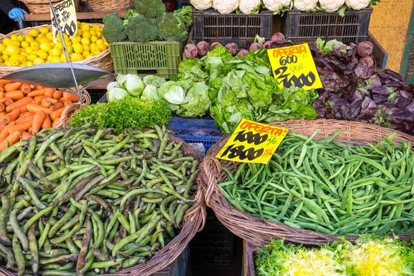 Gemüse Und Salat Zum Verkauf Auf Einem Markt Valparaiso Chile — Stockfoto