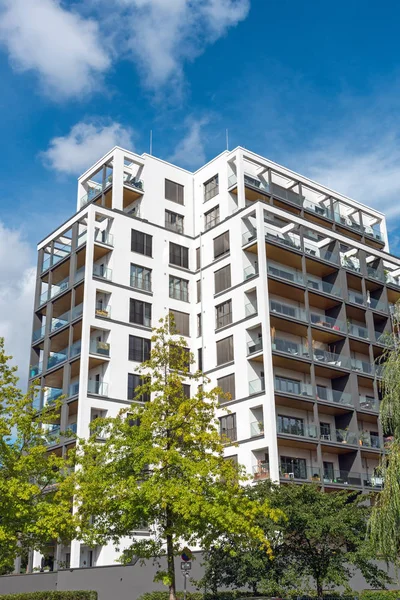 Μεγάλο Σύγχρονο Σπίτι Διαμέρισμα Δει Στο Βερολίνο Γερμανία — Φωτογραφία Αρχείου