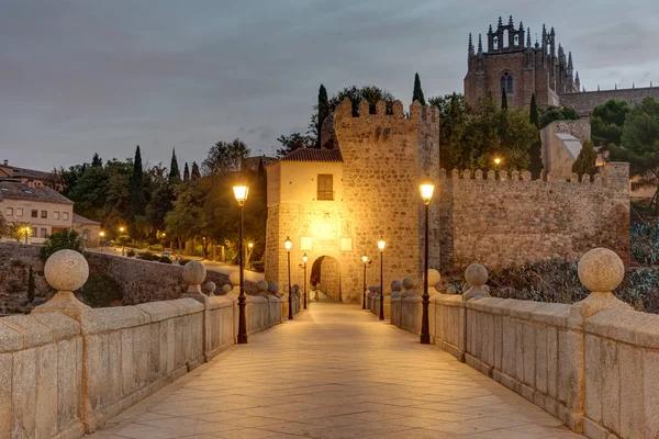 Dawn Bij Brug Van San Martin Toledo Spanje — Stockfoto