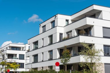 Beyaz Saray önünde Berlin, Almanya'da görülen mavi gökyüzü