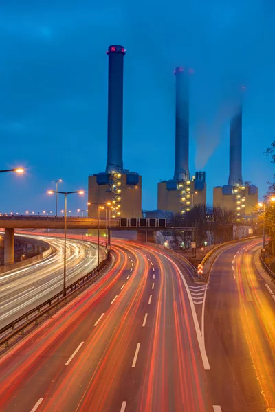 Warmtekrachtkoppeling Plant Highway Bij Nacht Gezien Berlijn Duitsland — Stockfoto