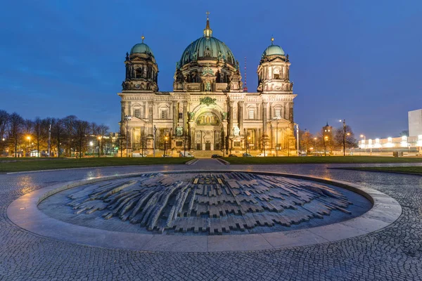 Illuminated Berlin Cathedral Early Morning — Stock Photo, Image