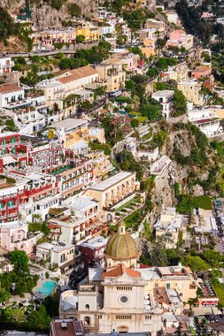 İtalyan Amalfi Sahili 'ndeki ünlü Positano köyü.