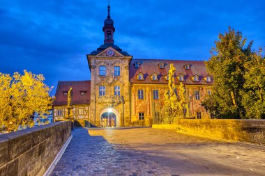 Almanya 'nın Bavyera kentindeki Bavyera' daki eski belediye binası.