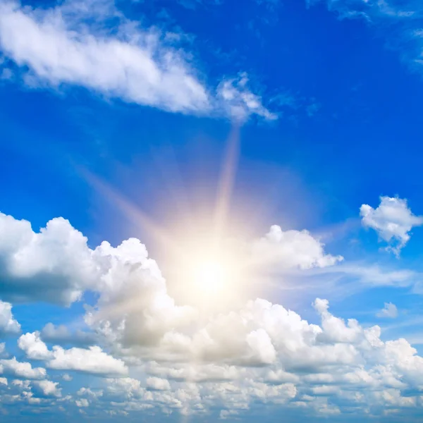 Sun on beautiful sky — Stock Photo, Image