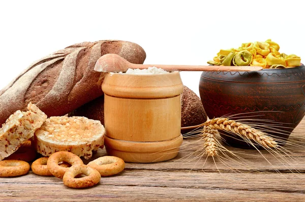 Продукты питания из пшеницы — стоковое фото