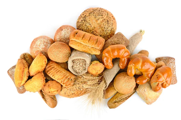 Productos de pan de trigo y harina de centeno aislados sobre fondo blanco — Foto de Stock