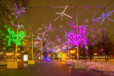 Moskova, Rusya - 05 Ocak 2016 yılbaşı yeni yıl sokak aydınlatma gece Moskova'da