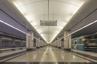 Spartak stadyumu yakınındaki yeni Moskova metrosu