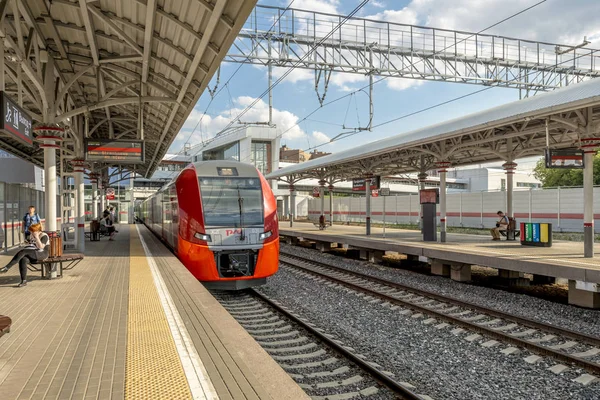 New Moscow subway station near the Spartak football stadium — Stock Photo, Image