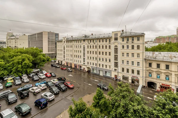 MOSCOW ,RUSSIA - JUNE 21 2017 Residential buildings in the historical center of Moscow — Stock Photo, Image