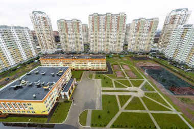 Moskova'nın yeni ilçede modern konut yüksek katlı evler