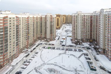 Yeni apartmanlar Moskova'da kış