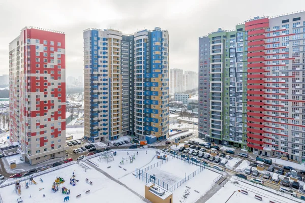 Yeni Apartmanlar Moskova Kış — Stok fotoğraf
