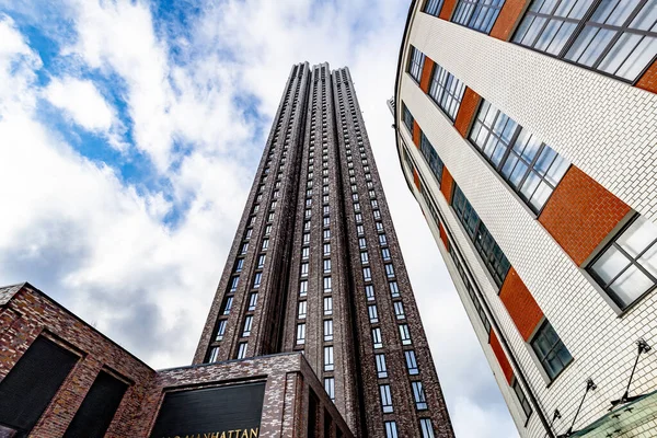 Bâtiment Moderne Plusieurs Étages Dans Nouveau Quartier Moscou Jour Printemps — Photo