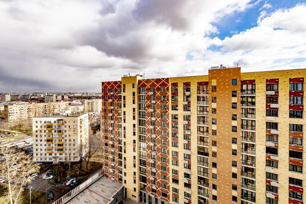 Modern Flervåningshus Stadsdel Moskva Vårdag — Stockfoto